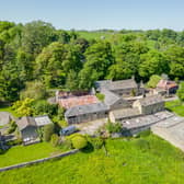 Bilton Grove Farm presents a development opportunity within stunning countryside, to the south of Harrogate.