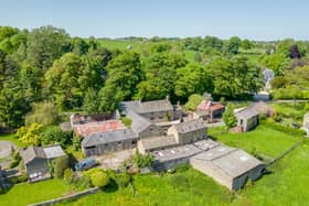 Bilton Grove Farm presents a development opportunity within stunning countryside, to the south of Harrogate.