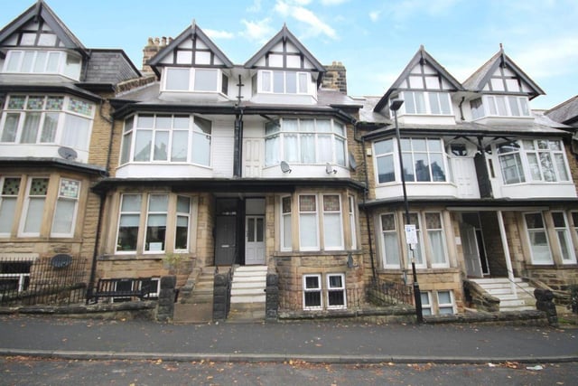 This one bedroom and one bathroom flat is for sale with Hunters for £120,000