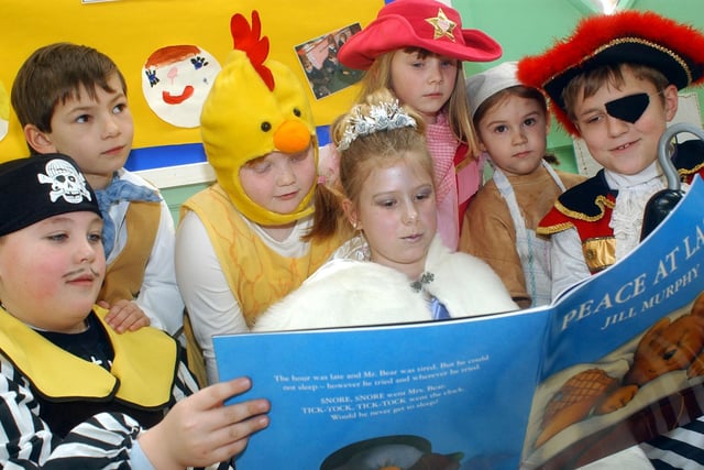 What a great read! Pupils from Hetton Lyons Primary School enjoyed their favourite stories in 2006.