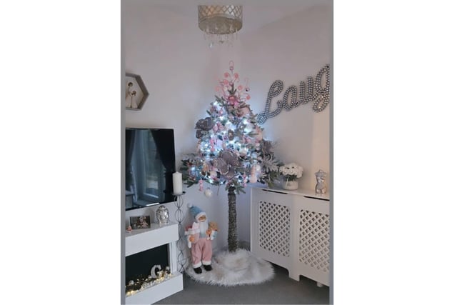 Gemma Illingworth puts her own style into Christmas with this distinctive festive living room.