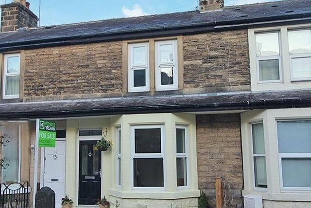 This 2 bedroom and 1 bathroom house is for sale with Nicholls Tyreman for £260,000