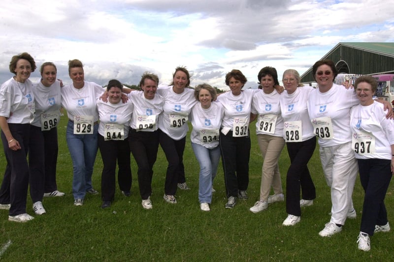 The Duchy Dawdlers from Nuffield Hospital ready to tackle the Race for Life in 2002