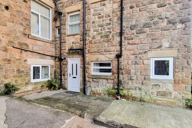 This one bedroom and one bathroom flat is for sale with Myrings Estate Agents for £160,000