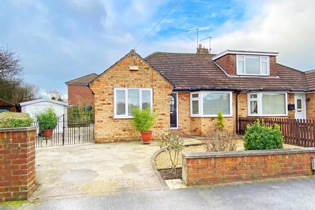 This two bedroom and one bathroom semi-detached bungalow is for sale with Verity Frearson for £300,000