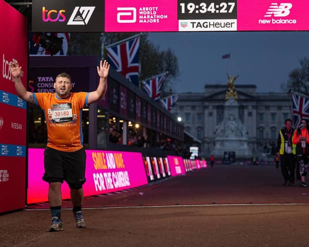 The final participant to finish The TCS London Marathon, Mav Durnin, crosses the finish line on The Mall on Sunday


Photo: Jon Buckle for London Marathon Events

For further information: media@londonmarathonevents.co.uk