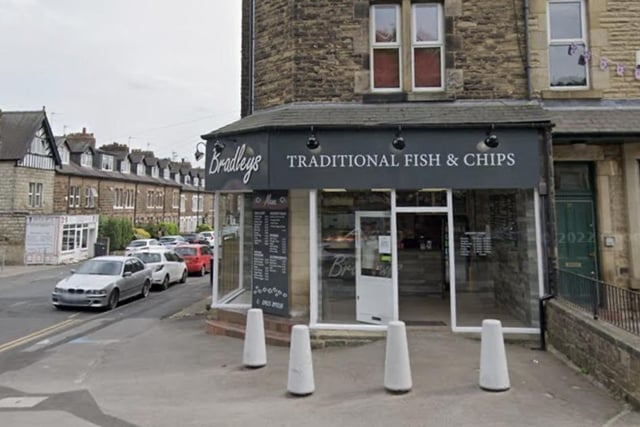 Bradleys Traditional Fish and Chips is located in Harrogate, HG2 7HY.