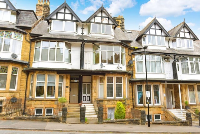 This one bedroom and one bathroom flat is for sale with Verity Frearson for £135,000