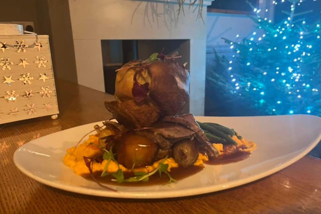 The Golden Lion in Ripon has been gaining a strong reputation for quality food with a traditional and relaxed atmosphere. 
They serve Sunday dinners from noon to 6pm.