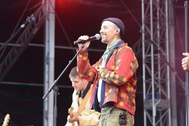 The September Song hit maker had the crowd singing the chorus...