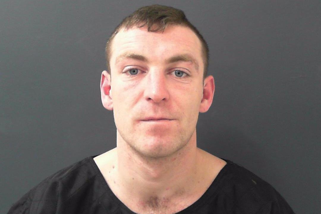 North Yorkshire Police launch appeal to help find wanted man who could ...