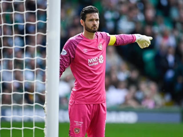 Former Hearts boss Craig Levein revealed Craig Gordon “massive” wage cut to return to Hearts. The Scotland No.1 made the move back to his boyhood club in the summer of 2020 after leaving Celtic. (Evening News)
