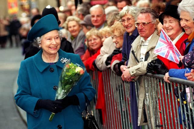 The Queen meeting the crowds of well-wishers on Oxford Street, Harrogate back in 1998.