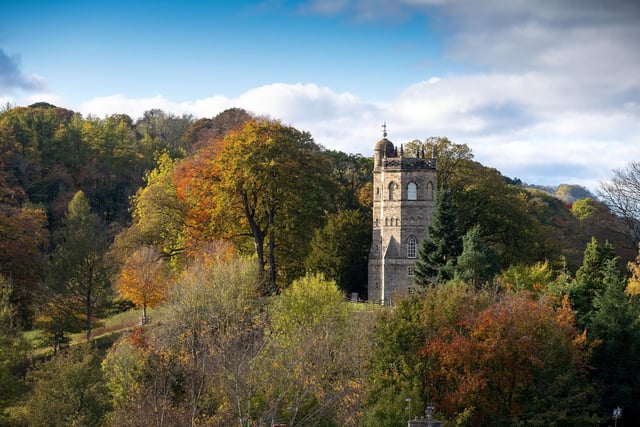 Autumn colours at the Culloden Tower in Richmond.