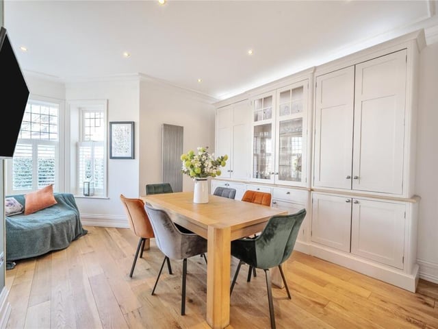 A spacious dining area.