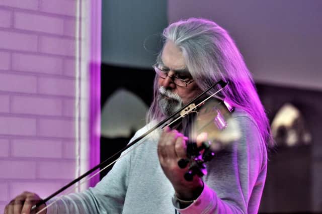 Incredible musician Peter Knight is bringing his brilliant Gigspanner Trio to Ripon shortly.