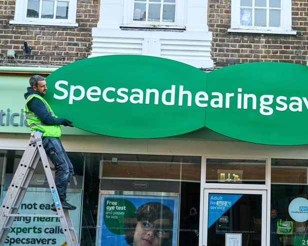 As new research reveals the UK's loudest cities, Specsavers gets loud about its 20 years of expertise in providing hearing services.   https://ecolife.zone/walkability-in-urban-planning/