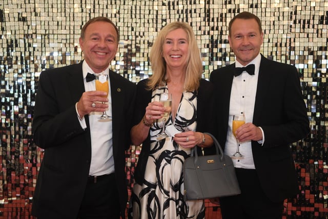 IN PICTURES: Here are 15 photos of guests enjoying ‘Dinner for David ...