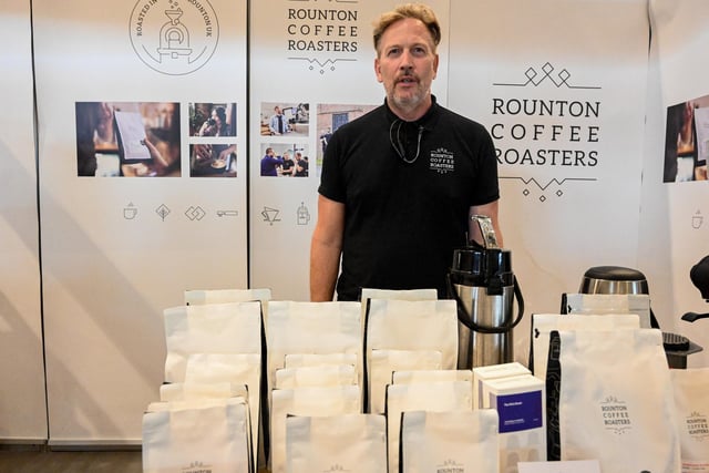 Rounton Coffee Roasters take their ethical responsibility seriously and aim to be as transparent as they can. 
They hold themselves accountable to every detail of the coffee making process making sure everyone who is a part of the bean to cup process is rewarded for their work. 
https://rountoncoffee.co.uk/pages/our-story