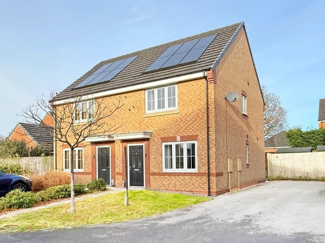 This two bedroom and one bathroom semi-detached house is for sale with Verity Frearson for £250,000