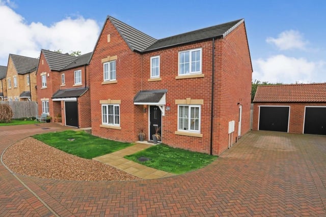 This 4 bedroom and 1 bathroom detached house is for sale with Bridgfords for £525,000