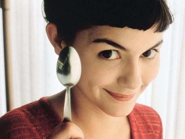 Jean-Pierre Jeunet's Amélie follows a waitress as she overcomes a sad childhood by bringing joy to others in charming, quirky fashion, which sparks a unlikely and unconventional romance.