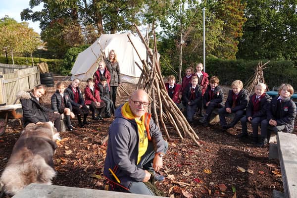 Teaching in the great outdoors - Outdoor Learning expert, Paul Oldham, with Ashville Prep School  pupils in Harrogate enjoying an outdoors lesson.