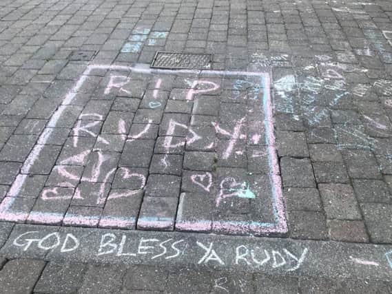 Harrogate residents chalk the streets in tribute to Rudy. Credit: Yvonne MG
