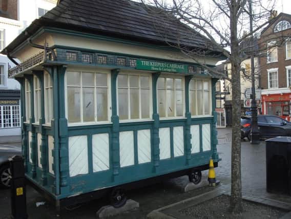Ripon councillors fear that the citys historic cabmens shelter may not survive another winter on the Market Square if its left to rot and decay any further.