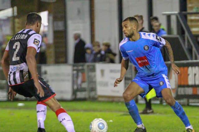 Warren Burrell gets on the ball.