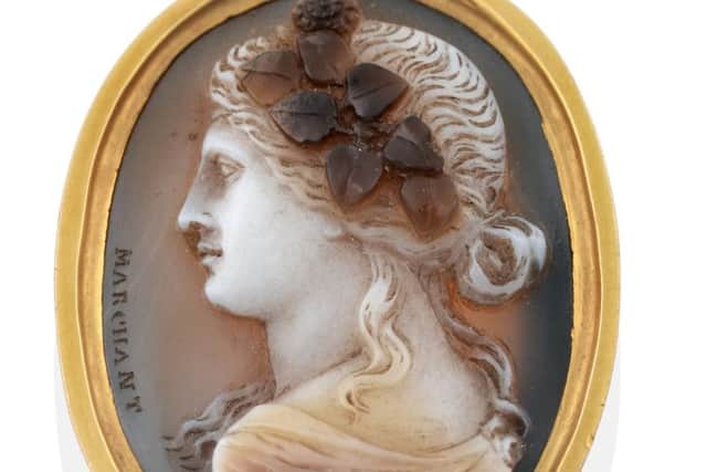This Georgian agate cameo ring, signed by the gem engraver Nathaniel Marchant (1739-1816), sold for £39,000.
