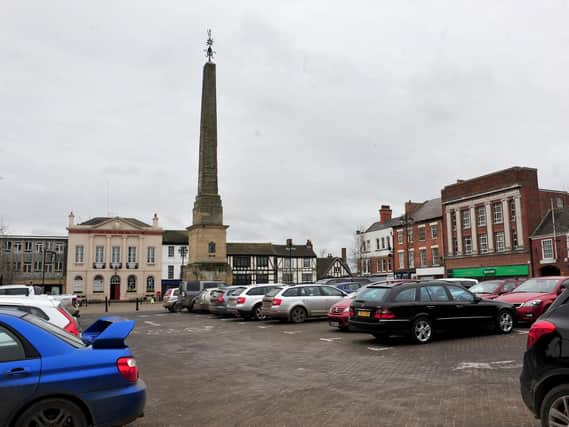 A notice has gone up in Ripon Market Square to prohibit bird feeding.