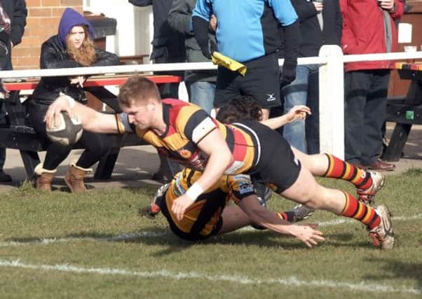 Cam Leadley's scores a try for Harrogate RUFC V Birmingham & Solihull. (1502212AM3)