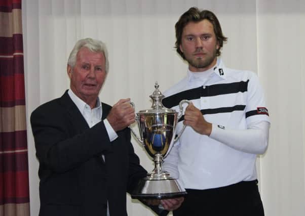 Darrell Burrows (The Needless Inn) presents the Yorkshire Open trophy to Dan Brown.