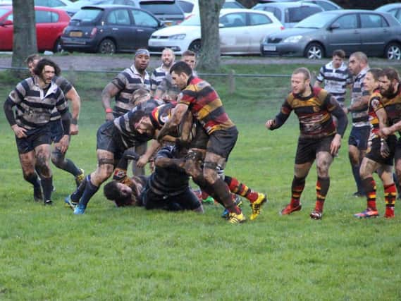 Jake Brady supports his brother Sam into a maul against Stourbridge (Photo: David Aspinall)