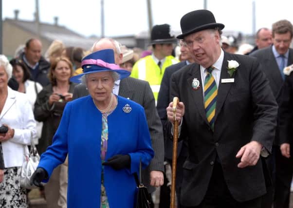 The Queen and Bill Cowling  at the 2008 show. Picture By Simon Hulme..