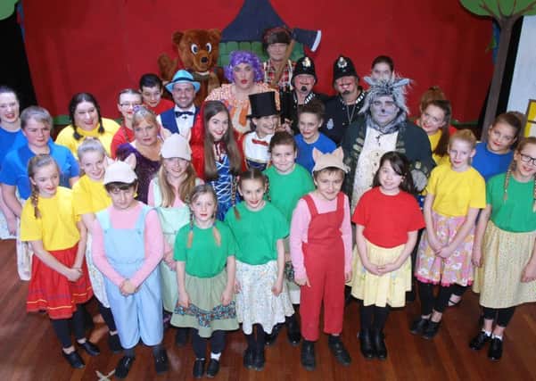NARG 1710105AM1 Ripon Charity Pantomime. The cast of Ripon Charity Group production of Babes in the Wood. (1710105AM1)