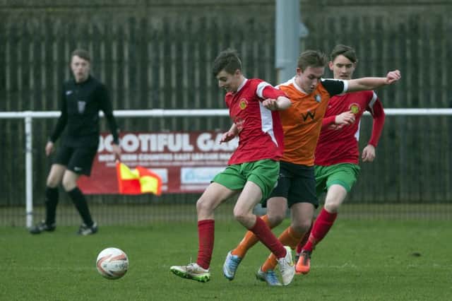Action from Harrogate Railway's defeat at Worksop Town. Picture: Sarah Washbourn / www.yellowbellyphotos.com