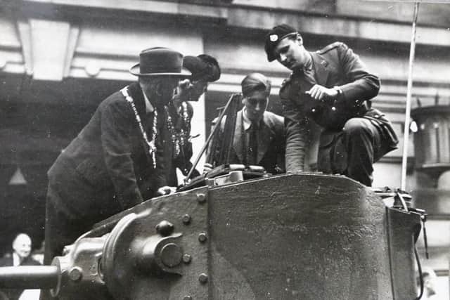 Mayor Wheater with tank in 1940 (s).