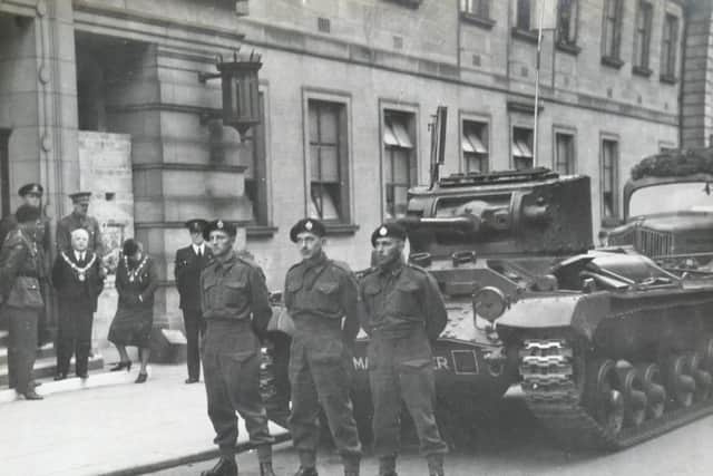 Mayor Wheater with tank (s).