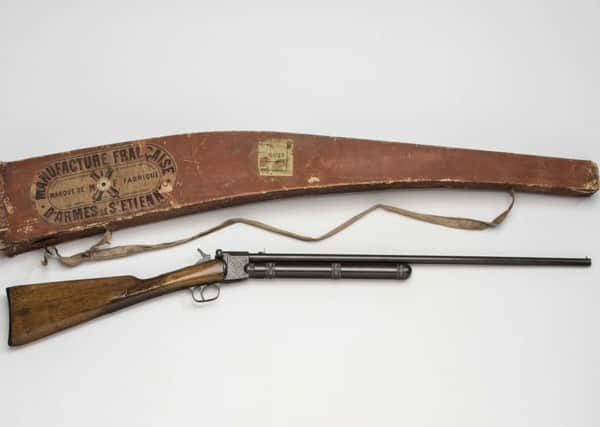 This Giffards Co 2 air rifle with original box, c.1900, is estimated at Â£2,000-Â£2,500.
